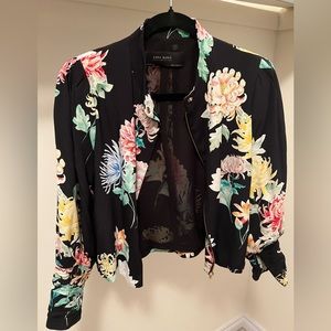 Amazing spring, cropped jacket from Zara